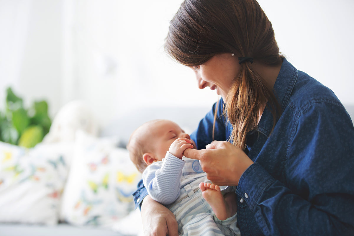 Hire a Newborn Care Specialist (Overnight Care Only 12 hours)